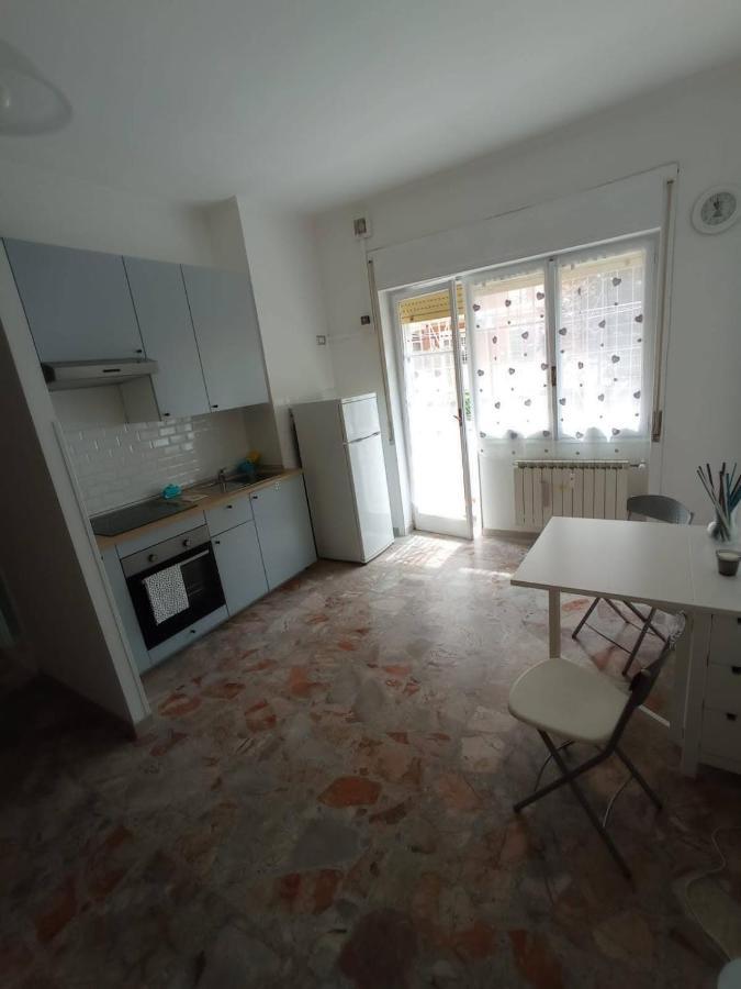 Ostia Beach Cryptohouse Екстериор снимка